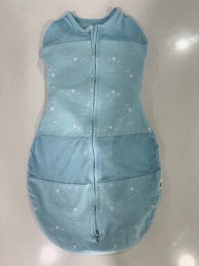 Snoo Happiest Baby Light Blue Star Print Infant Sleep Sack - Size S (5-12lbs)